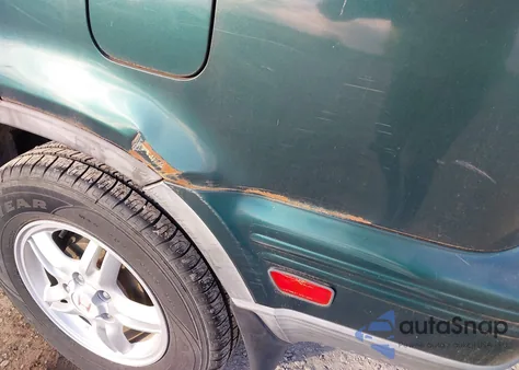 2000 Honda Cr-V Special Edition from USA, damaged, VIN JHLRD1872YS011085